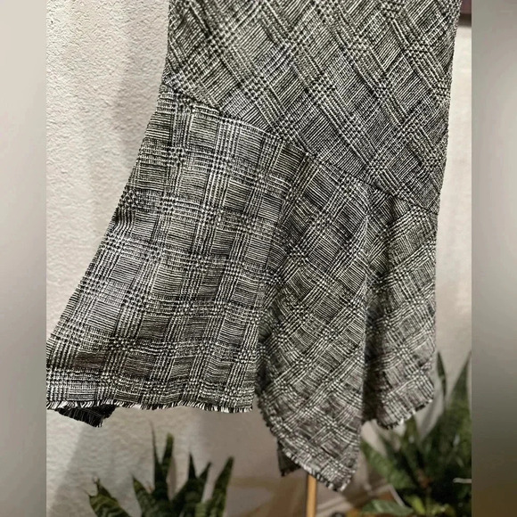 Taylor Women's Plaid Asymmetrical Hem A Line Dress White Size 8 - Picture 7 of 16